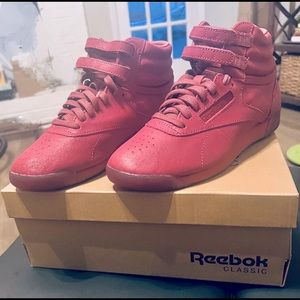 Reebok Classics - Berry Freestyle Hi